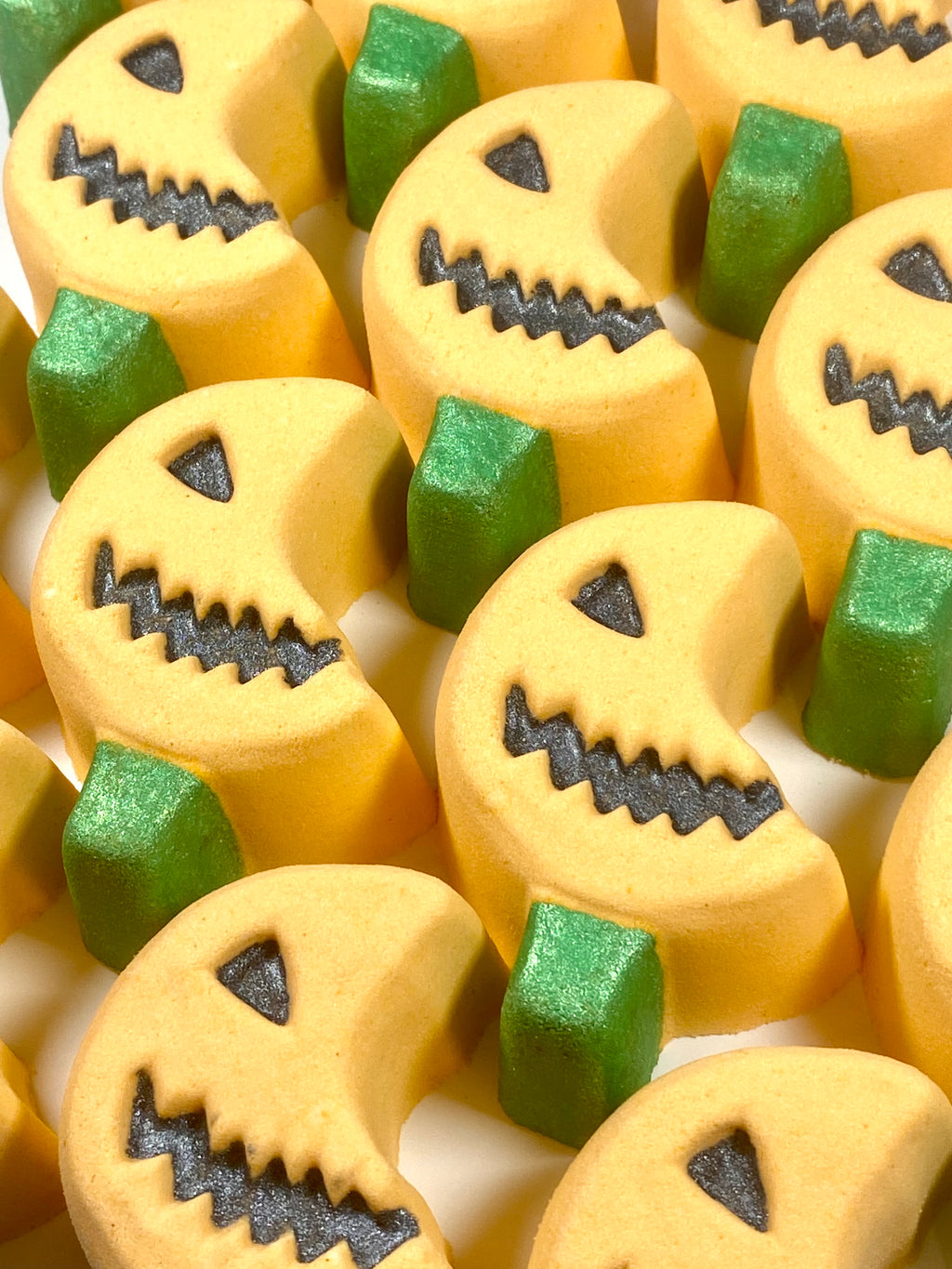 Biten Jack O Lantern image 1