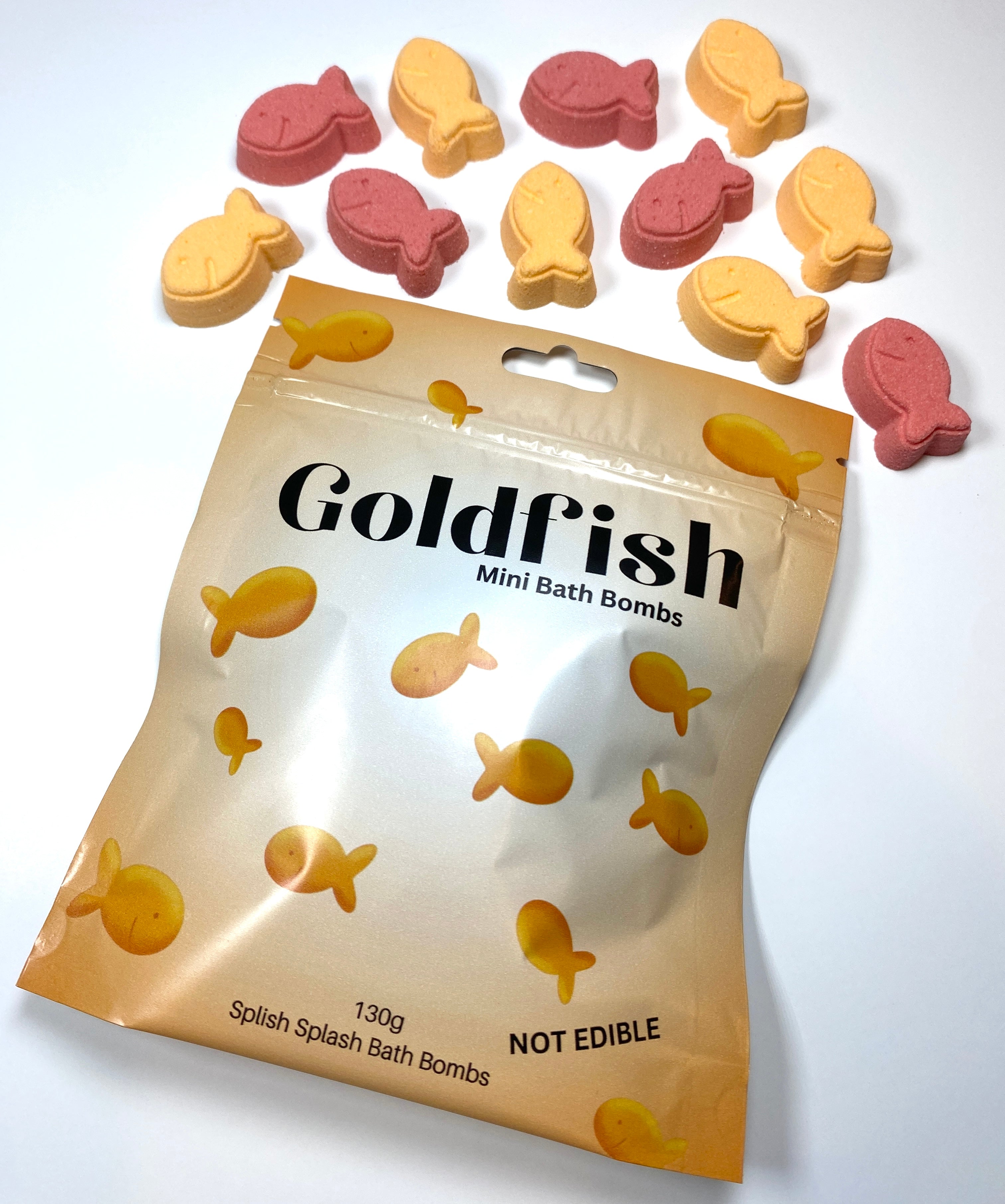 Goldfish image 0