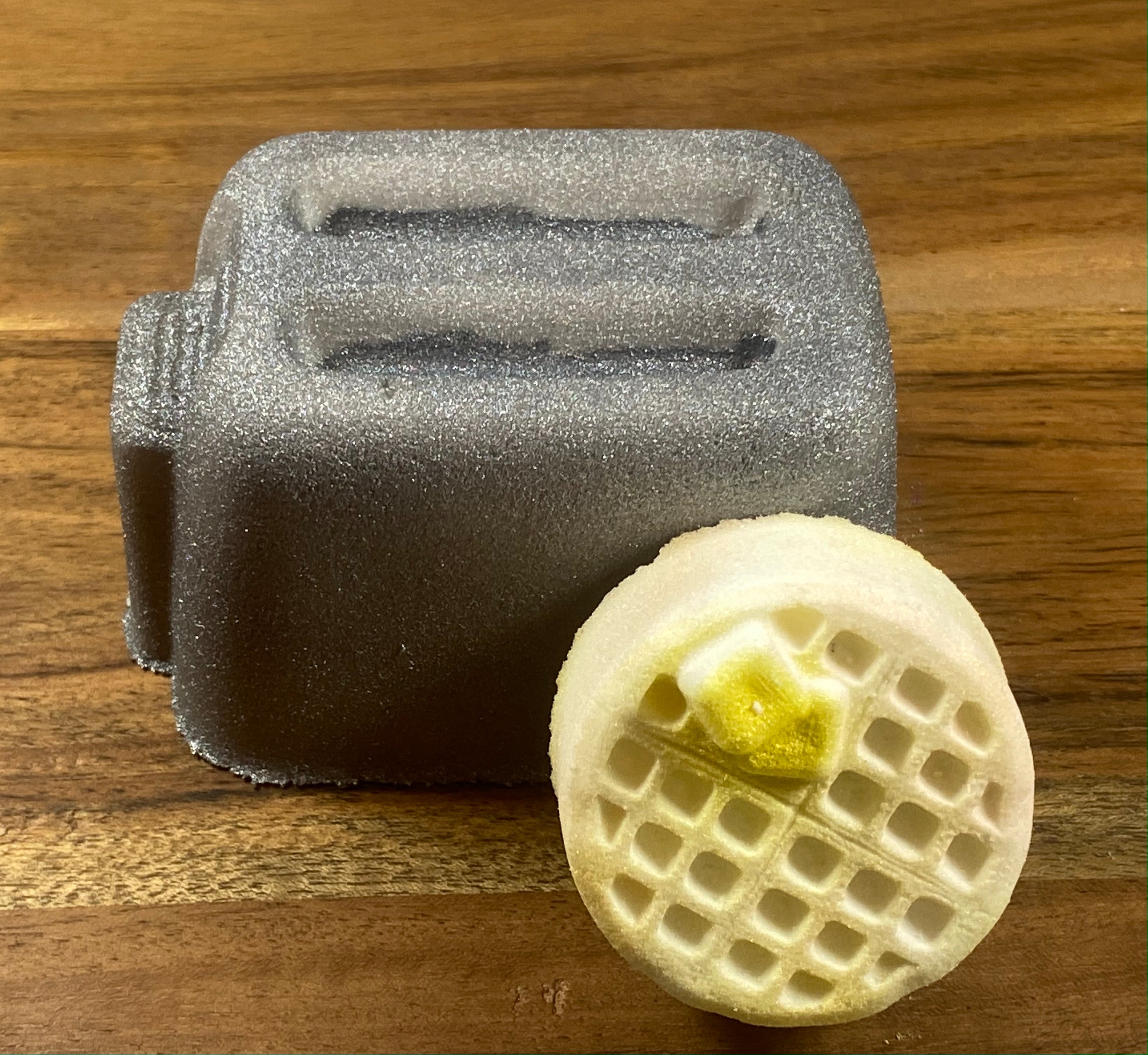 Toaster & Eggo image 7