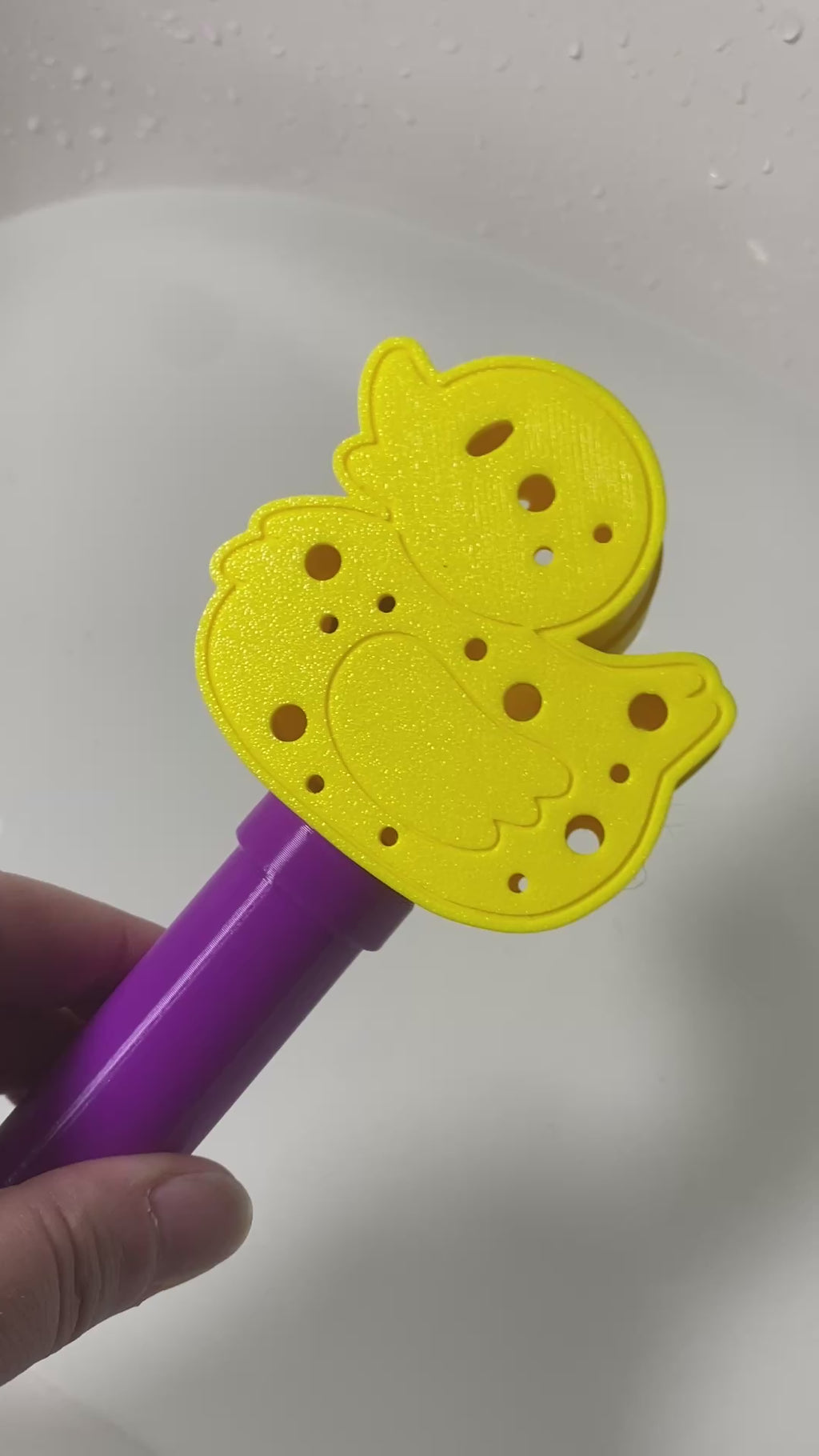 VIDEO: How to Use A Bath Wand
